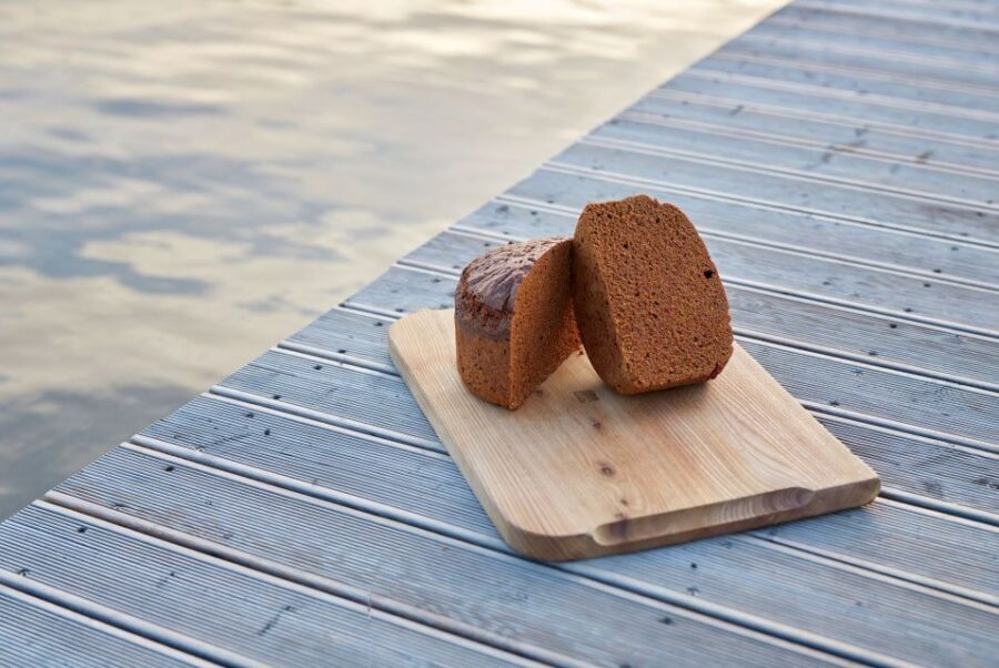Laugarvatn Fontana: Geothermal Bread-Baking Experience - The real trick: how 24-hour geothermal baking changes rye bread