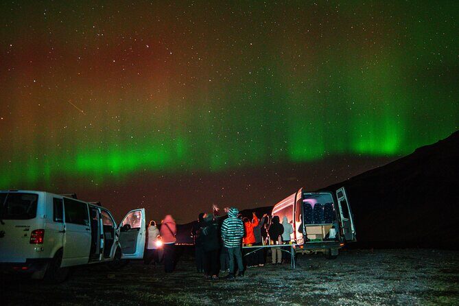 Northern Lights 4x4 Tour with Pastries and Cocoa from Reykjavik - The Aurora Photo Moment: Getting Pictures Beyond the Phone Shake