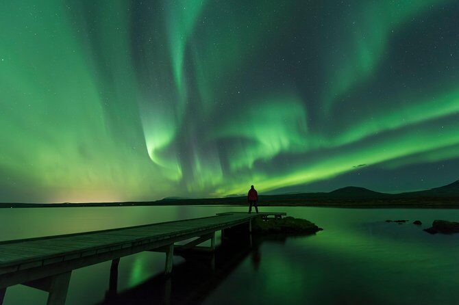 Northern Lights Guided Bus Tour from Reykjavik - Bus comfort details that matter at night