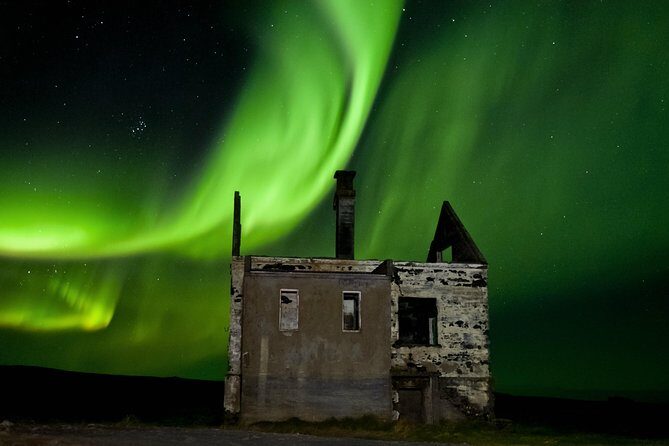 Northern Lights Small-Group Tour with Hot Chocolate & Photos - How Aurora Hunting Works Here: Forecast Planning and Real Spot Changes