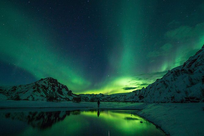 Northern Lights Small-Group Tour with Hot Chocolate & Photos - What Your Guide Teaches: Folklore, Science, and Camera Tips That Pay Off