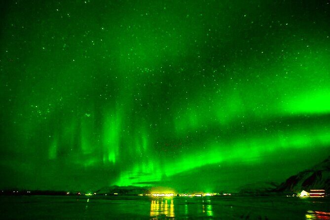 Northern Lights Yacht Cruise in Reykjavik - Comfort strategy: warm cabin, heated waits, and cold-water realism