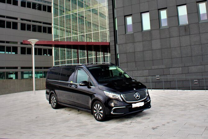 Private Keflavik Airport Transfer (One Way) - The Drive Feels Like a Transfer, Not a Trial