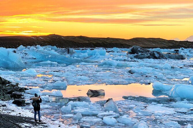 Reykjavik: Glacier Lagoon, Diamond Beach & South Coast Day Tour - Vík: black sand village energy and Reynisdrangar views