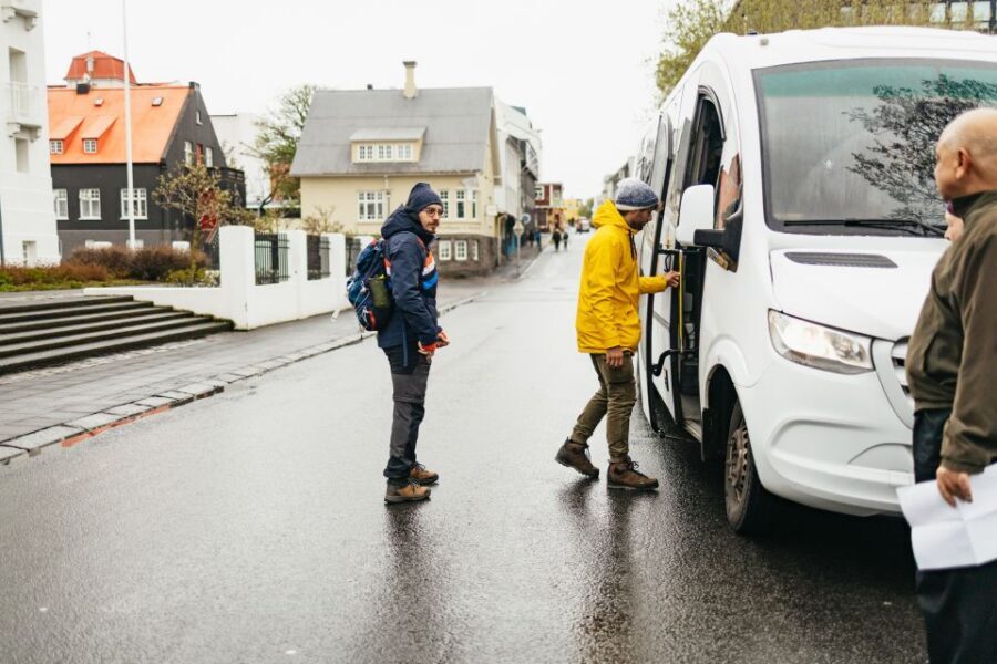 Reykjavik: Golden Circle, Crater & Blue Lagoon Minibus Tour - Geysir and Strokkur: the eruption show you can plan around