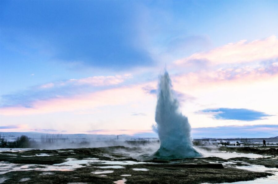 Reykjavik: Golden Circle Full-Day Tour with Kerid Crater - Lunch and Breaks: You’re Covered for Time, Not for Food