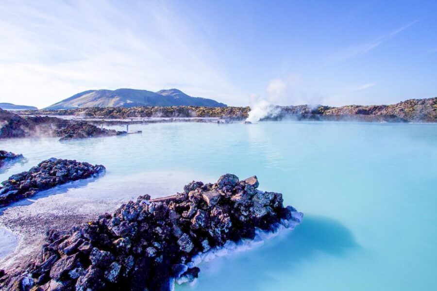 Reykjavík: Golden Circle Minibus Tour & Blue Lagoon Transfer - Geysir and Strokkur: Where the Schedule Actually Feels Worth It