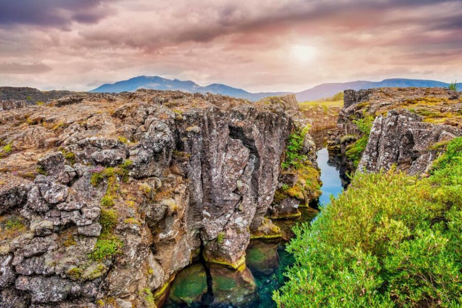 Reykjavík: Golden Circle Minibus Tour & Blue Lagoon Transfer - Thingvellir National Park: The North Atlantic Rift View