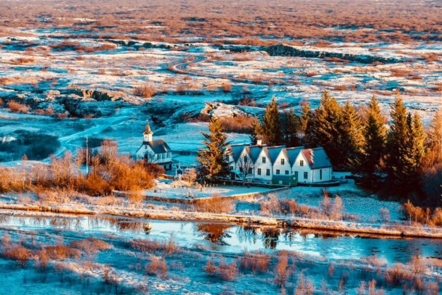 Reykjavik: Golden Circle, Tomato Farm and Kerið Crater Tour - Efstidalur Farm stop: a taste of local life (and something sweet)