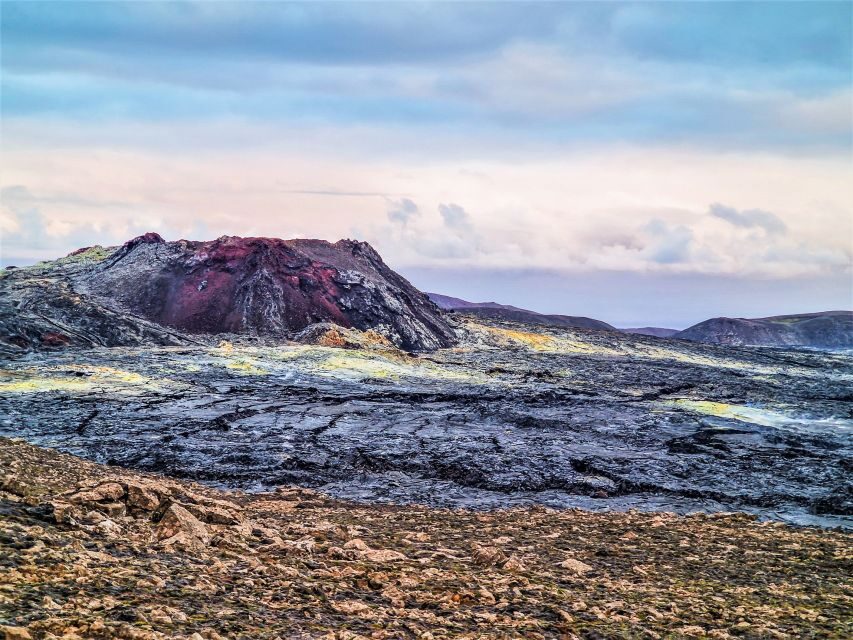Reykjavík: Guided Afternoon Hiking Tour to New Volcano Site - Geldingadalur Volcano hike: how to enjoy a moderate-to-hard walk near fresh rock