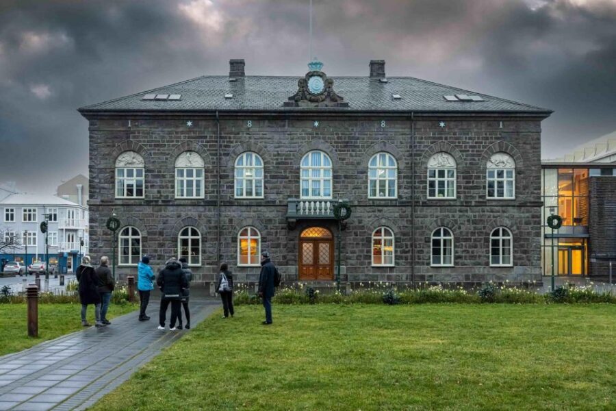 Reykjavik: Guided Folklore Walking Tour - Kirkjugarðurinn Suðurgötu and the oldest graveyard atmosphere