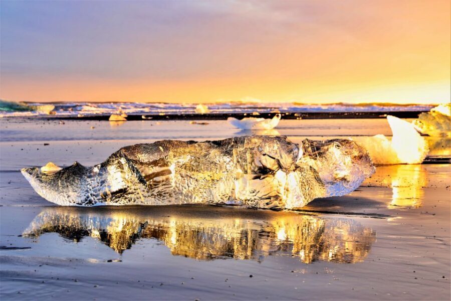 Reykjavik: Jokulsarlon Glacier Lagoon Full-Day Guided Trip - Getting from Reykjavik to Jökulsárlón: a long ride with real breaks