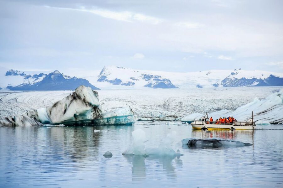 Reykjavik: Jokulsarlon Glacier Lagoon Full-Day Guided Trip - The itinerary in motion: what each timed stop is really doing for you