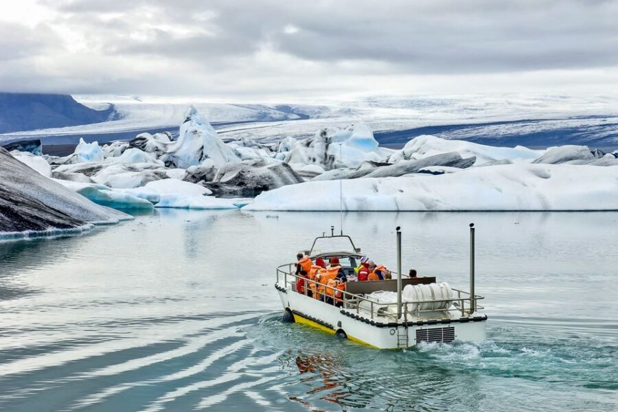 Reykjavik: Jokulsarlon Glacier Lagoon Full-Day Guided Trip - Weather reality: when the lagoon boat or timing changes