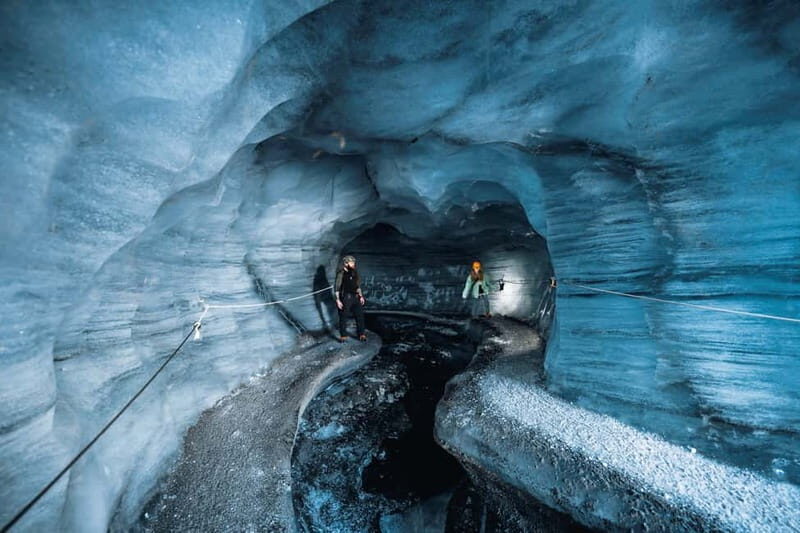 Reykjavik: Katla Ice Cave & South Coast Waterfalls Tour - Mýrdalsjökull and Kötlujökull: The Off-Road Glacier Segment That Changes the Mood
