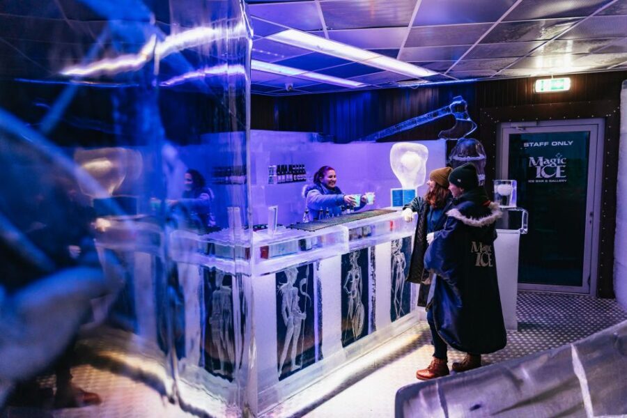 Reykjavik: Magic Ice Bar Entrance and Welcome Drink - Check-In Flow: Poncho, Gloves, and the Photo-Friendly Welcome
