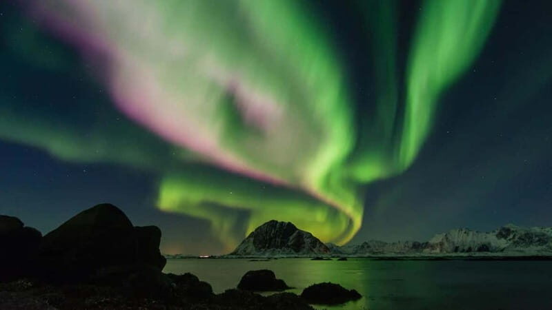 Reykjavik: Northern Lights Adventure Tour with Hot Chocolate - Who this tour suits best (and who should think twice)