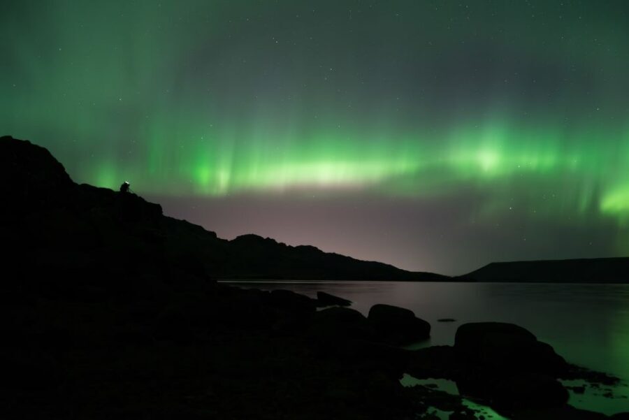 Reykjavík: Northern Lights Minibus Tour with Photos - Key Highlights Worth Waking Up For
