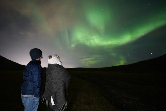 Reykjavik Northern Lights Tour with Pro Aurora Photos Small Group - Reykjavik Northern Lights, But With Real Control