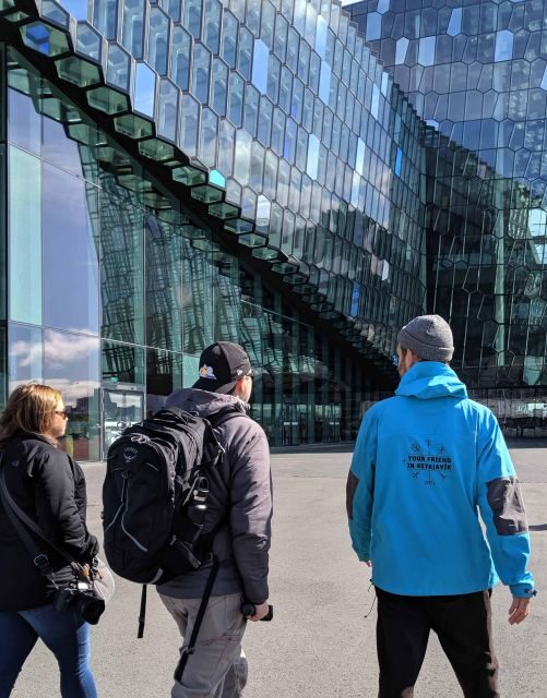 Reykjavik: Sightseeing Walking Tour with a Viking - Lake Tjörnin and Reykjavík Pond: where birds quiet down the center