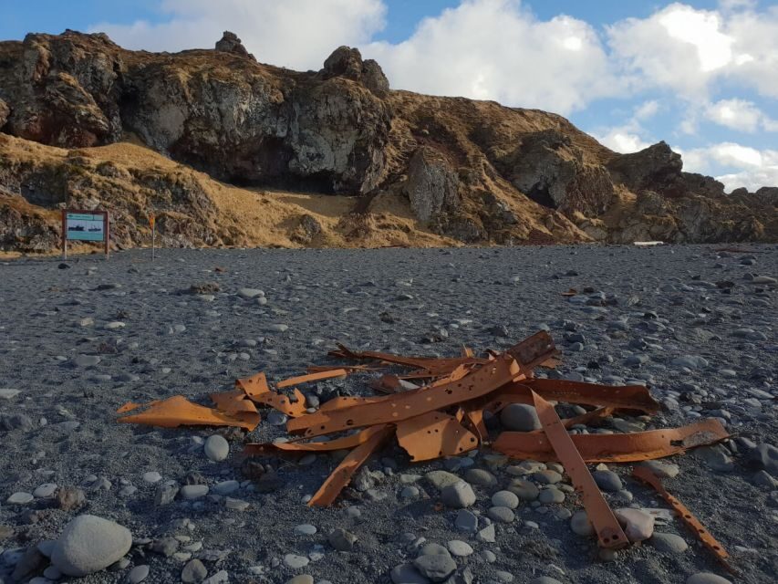 Reykjavik: Small-Group Snæfellsnes Day Trip - Small-group comfort: capped at 19, English guide, easy bus day