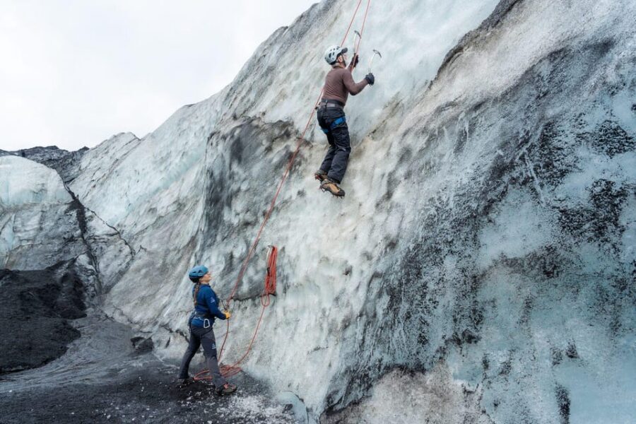 Reykjavík: Sólheimajökull Glacier Hike & Ice Climbing Intro - Price and value: what $203 is really buying