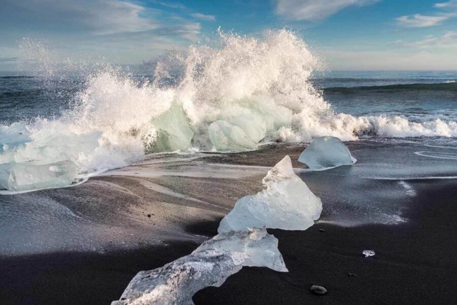 Reykjavik: South Coast, Diamond Beach, and Jökulsárlón Tour - Diamond Beach: The Black Sand That Makes Ice Look Loud