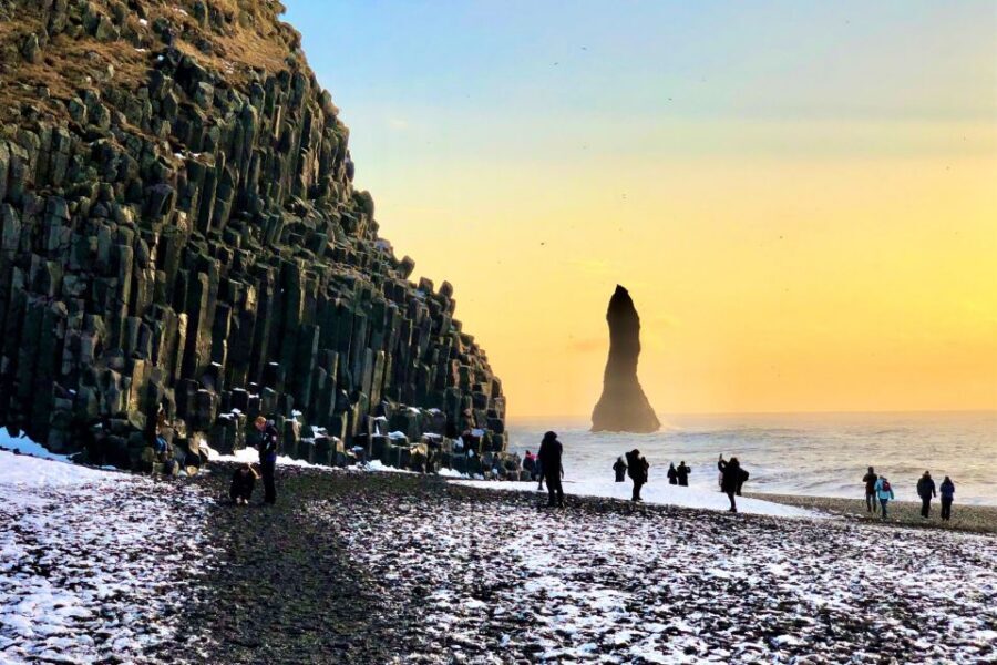 Reykjavík: South Coast Waterfalls, Black Sand & Glacier Tour - Vík lunch break: why this 50 minutes matters