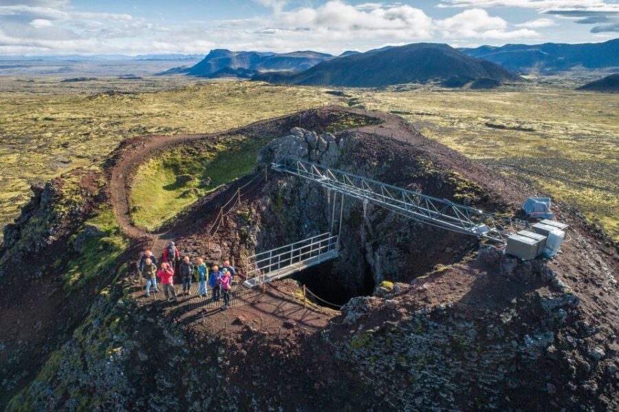 Reykjavik: Thrihnukagigur Volcano Guided Hiking Day Trip - The big view payoff: Reykjavik plus two peninsulas