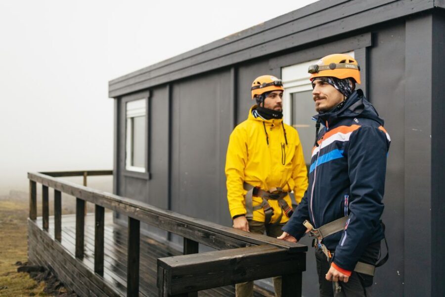 Reykjavik: Thrihnukagigur Volcano Guided Hiking Day Trip - Price and value: where the money goes