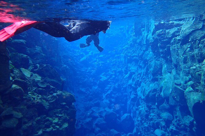 Silfra Fissure Snorkeling From Reykjavík - Free Underwater Photos - Guides and the “get you through it” factor