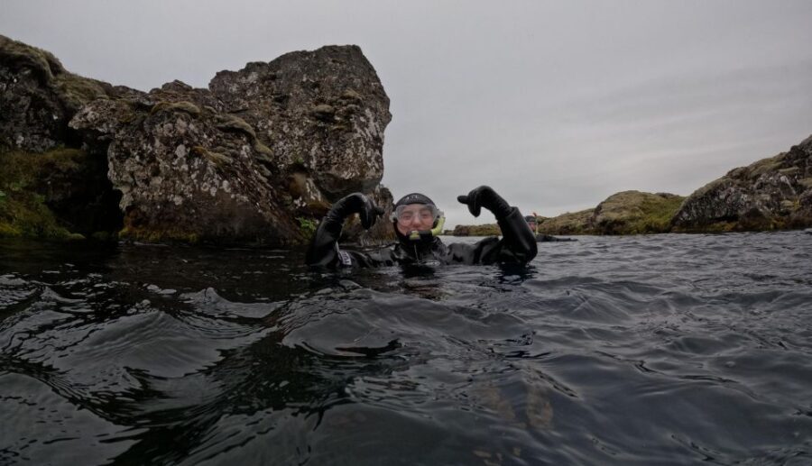 Silfra: Fissure Snorkeling Tour with Underwater Photos - Hot Drinks, Cookies, and Your Free GoPro Photos