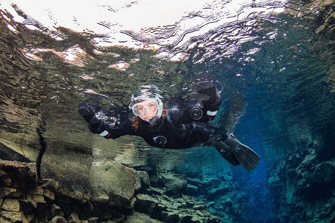 Silfra: Hot and Cold Snorkeling and Spa Tour - Self Drive - What it feels like in the water (and how guides manage it)