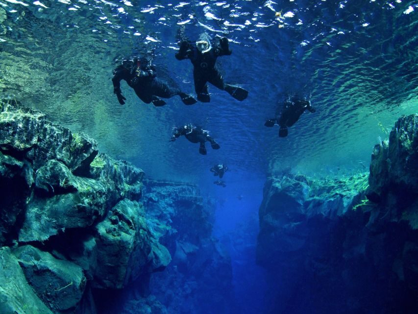 Silfra: Snorkeling Tour Between Tectonic Plates - Price and value: what $140 buys you, and what might cost extra