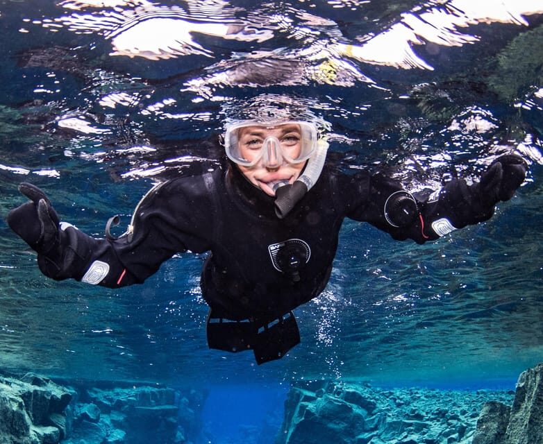 Silfra: Snorkeling Tour Between Tectonic Plates - Meeting in Thingvellir: where the logistics matter