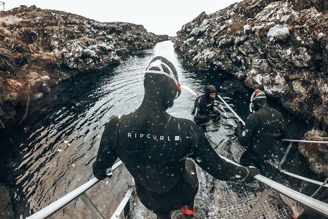 Silfra Wetsuit Snorkeling - Meet on Location | Free Photos - Guides and the Included Photo Service: Why This Feels Premium