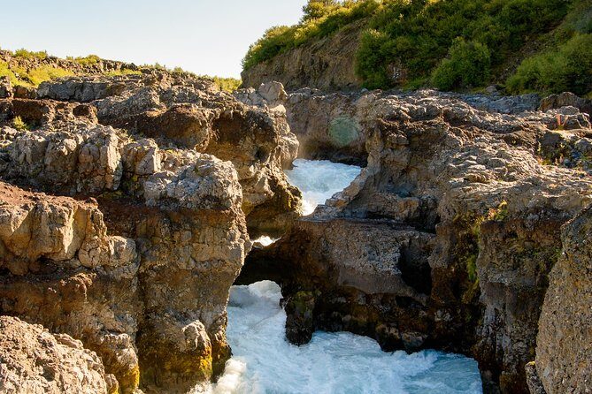 Silver Circle: Lava Cave, Waterfalls & Iceland Horses-Small Group - Pickup, Wi‑Fi, and the Small-Group Advantage