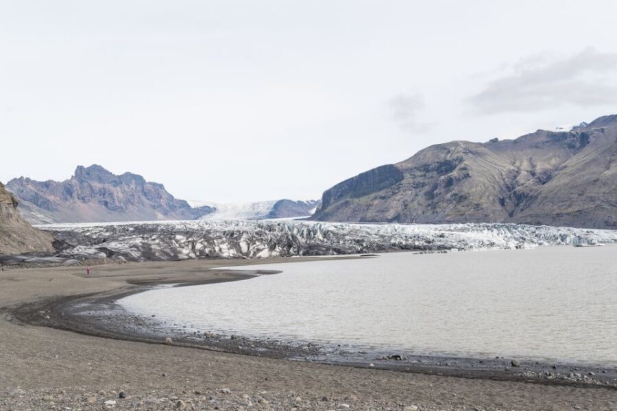 Skaftafell: Extra-Small Group Glacier Hike - Why the max-8 group makes the tour feel personal