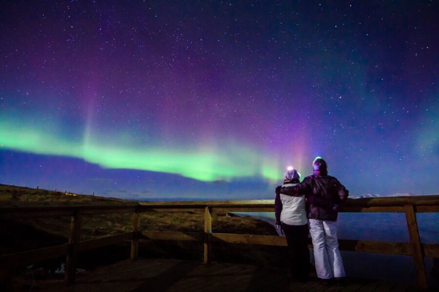Small-Group Premium Northern Lights Tour from Reykjavik - Hot chocolate breaks: the warm reset that keeps you in the game