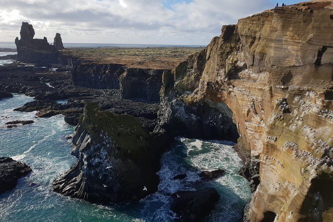 Small-Group Snaefellsnes National Park Day Trip from Reykjavik - Guides Who Bring the Peninsula to Life (Folklore Included)