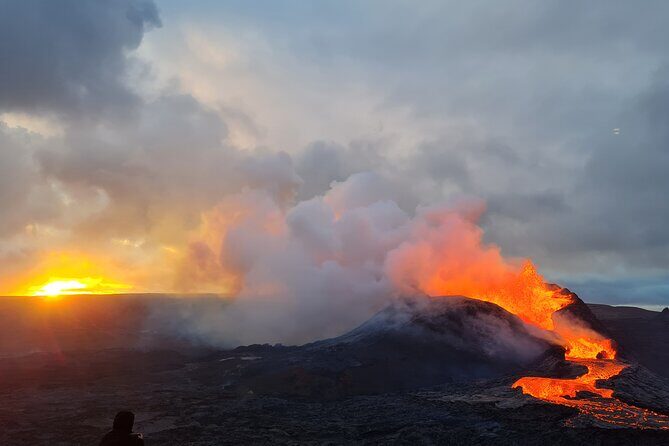 Small Group Volcano Hike with a Professional Geologist - Price and value: is ~$220 for geology-walks a smart move?