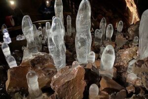 The Cave Explorer - What happens inside the lava tube during your 1.5-hour walk