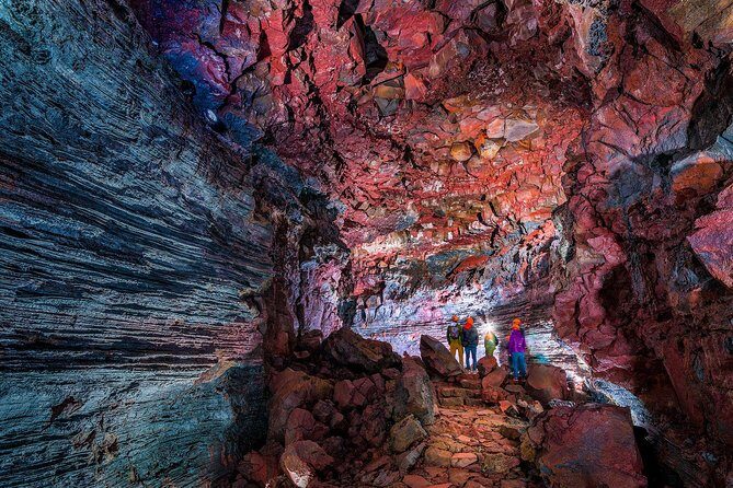 The Lava Tunnel Tour - Raufarhólshellir - Why the Raufarhólshellir lava tunnel tour is a quick Iceland win