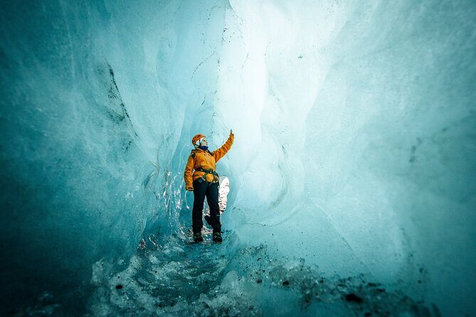 The Original Ice Cave Tour in Jökulsárlón Glacier Lagoon - Safety gear that actually helps (and the guides behind it)