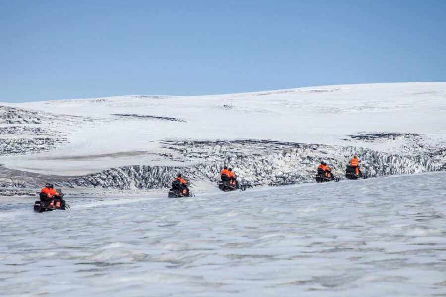 Vik: Mýrdalsjökull Snowmobile Adventure - The One-Hour Snowmobile Ride: Crevasses, Control, and Real Adrenaline