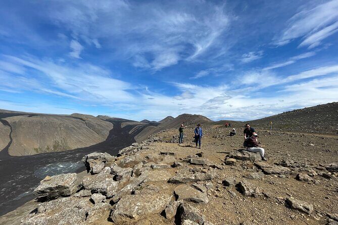 Volcano Hike and Grindavík Visit from Reykjavik - Grindavík After the Lava: Fishing Town Views and Real Resilience